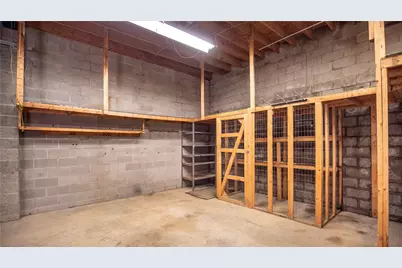 223 E 4th Avenue, Tarentum, PA 15084 - Photo 11