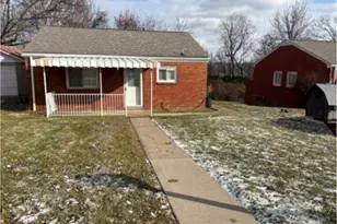 106 Delrose Dr, Liberty Boro, PA 15133 - Photo 1