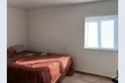 106 Delrose Dr, Liberty Boro, PA 15133 - Photo 9