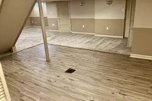 4706 Brownsville Rd, Pittsburgh, PA 15236 - Photo 15