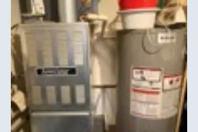 108 Delrose Dr, Liberty Boro, PA 15133 - Photo 13