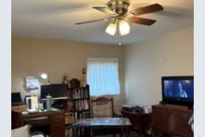 108 Delrose Dr, Liberty Boro, PA 15133 - Photo 7