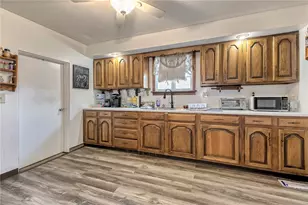 919 Lloyd Ave, Unity Township, PA 15650 - Photo 17