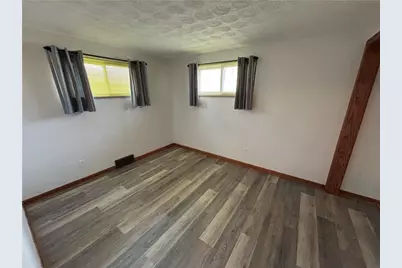 1210 W Park Rd, Worth Township, PA 16057 - Photo 27