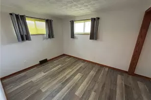 1210 W Park Rd, Worth Township, PA 16057 - Photo 27