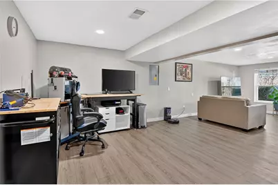 6038 Dalmation Dr, Bethel Park, PA 15102 - Photo 7