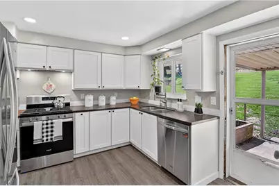 6038 Dalmation Dr, Bethel Park, PA 15102 - Photo 17