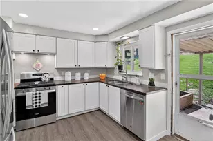 6038 Dalmation Dr, Bethel Park, PA 15102 - Photo 17