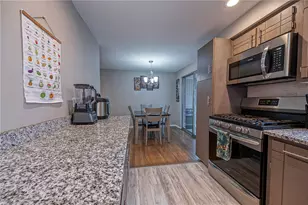 4 Camera Pl, Pittsburgh, PA 15235 - Photo 5