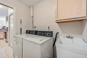 8 Stone Ridge Blvd, Hermitage, PA 16148 - Photo 25