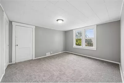 526 Butler Rd, East Franklin Township, PA 16201 - Photo 7