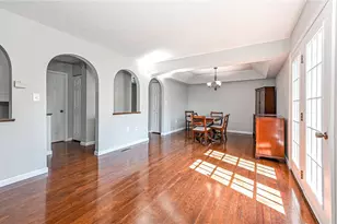 623 Sunset Cir, Cranberry Township, PA 16066 - Photo 5