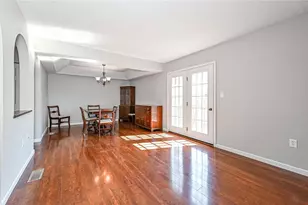 623 Sunset Cir, Cranberry Township, PA 16066 - Photo 3