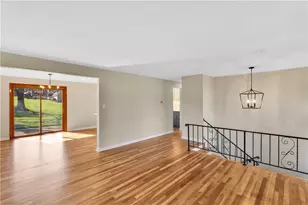 395 Crescent Dr, Canton Township, PA 15301 - Photo 15