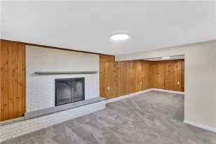 395 Crescent Dr, Canton Township, PA 15301 - Photo 31