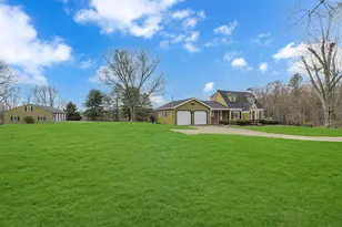 6097 Tuscarawas Rd, Ohioville, PA 15052 - Photo 3