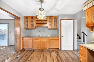 464 Nantucket Dr, Pittsburgh, PA 15236 - Photo 9