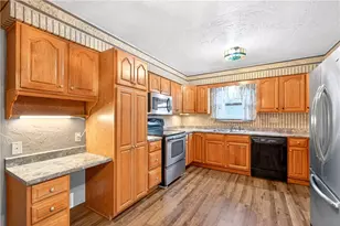 464 Nantucket Dr, Pittsburgh, PA 15236 - Photo 7