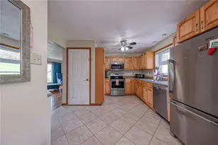 200 Stonebrook Dr, Peters Township, PA 15317 - Photo 5