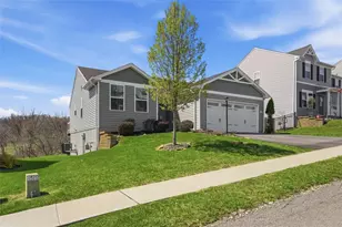 107 Morgan Dr, South Strabane, PA 15301 - Photo 3