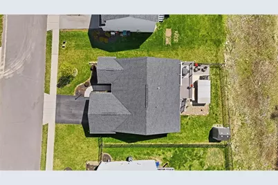 107 Morgan Dr, South Strabane, PA 15301 - Photo 5