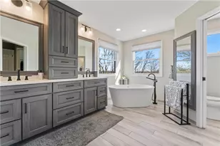 1046 Woodridge Dr, North Strabane, PA 15317 - Photo 25