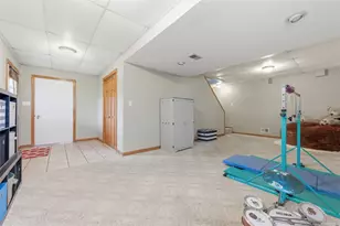 1007 Braemar Dr, Jeannette, PA 15644 - Photo 23