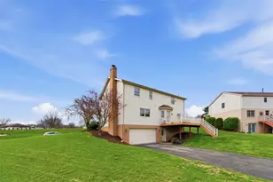 1007 Braemar Dr, Jeannette, PA 15644 - Photo 43