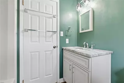 25 Krist Glen Dr, Pittsburgh, PA 15218 - Photo 11