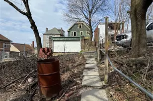 417 Fisher St, Pittsburgh, PA 15210 - Photo 33