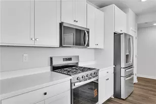 126 Scotland Ln, Harmony Boro, PA 16037 - Photo 13