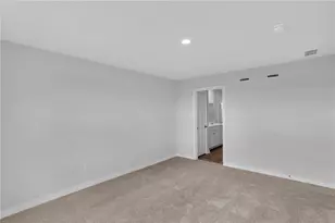 126 Scotland Ln, Harmony Boro, PA 16037 - Photo 25