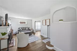 1034 Myrtle Pl, Sharon, PA 16146 - Photo 5