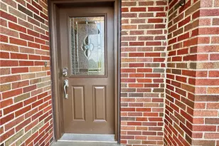 211 Lesnett Rd, Pittsburgh, PA 15241 - Photo 3