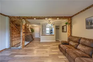 127 Forest Dr, Seven Fields Boro, PA 16046 - Photo 5