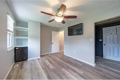 127 Forest Dr, Seven Fields Boro, PA 16046 - Photo 13