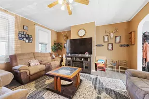 213 Main St, Dunbar Township, PA 15430 - Photo 11