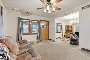 323 Hillside Ave, Ellwood City, PA 16117 - Photo 5