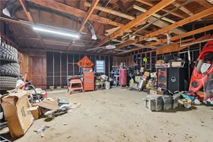 323 Hillside Ave, Ellwood City, PA 16117 - Photo 25