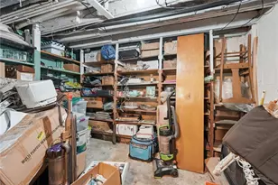 323 Hillside Ave, Ellwood City, PA 16117 - Photo 19