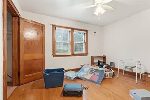 323 Hillside Ave, Ellwood City, PA 16117 - Photo 13