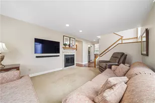 405 Laurelwood Dr, Pittsburgh, PA 15116 - Photo 15