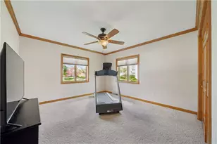 405 Laurelwood Dr, Pittsburgh, PA 15116 - Photo 19