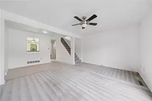 127 Parliament Pl, Pittsburgh, PA 15236 - Photo 13