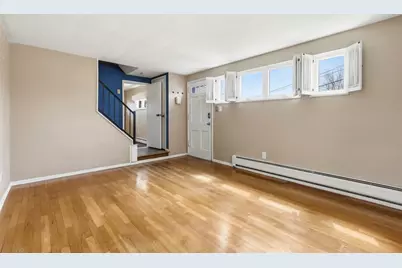 300 Dunbar Dr, Wilkins Township, PA 15235 - Photo 5