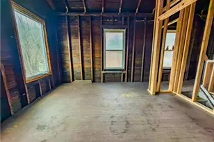 33 Paxico Ave, Pittsburgh, PA 15235 - Photo 5