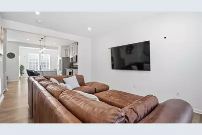 239 Truth Cir, Jackson Township, PA 16037 - Photo 7