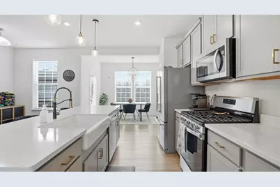 239 Truth Cir, Jackson Township, PA 16037 - Photo 9