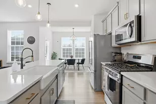 239 Truth Cir, Jackson Township, PA 16037 - Photo 9