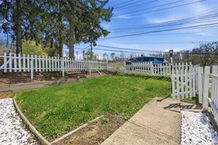 1149 Jefferson Rd, Pittsburgh, PA 15235 - Photo 3